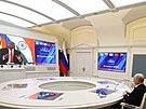 Ruský prezident Vladimir Putin se úastní summit u BRICS pes videohovor. (22....