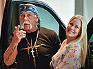 Hulk Hogan se svou snoubenkou (ervenec 2023)