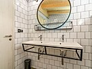 Designová jednoduchost se promítá i v pojetí koupelny, které se drí striktn v...
