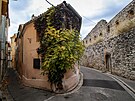 Aix-en-Provence vtina lidí zná jako domov slavných umlc Émila Zoly i Paula...