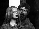 Magda Vááryová a Vladimír Meník ve filmu Marketa Lazarová (1967)
