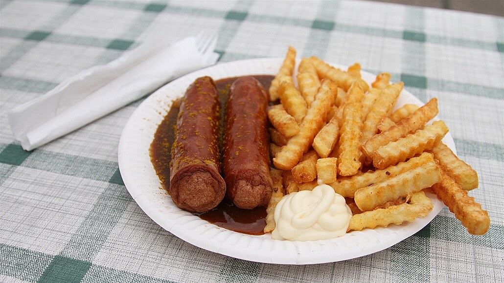 Oblíbená n�mecká pochoutka- kari wurst (Ilustra�ní snímek)
