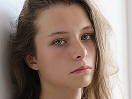 Finalistka Schwarzkopf Elite Model Look 2023 Elika Hamrová