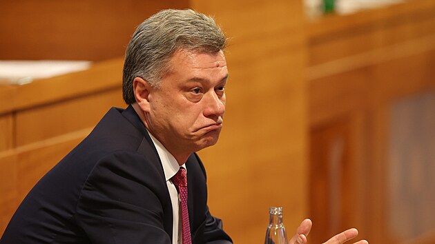 Ministr spravedlnosti Pavel Blažek na schůzi Senátu. (23. srpna 2023)