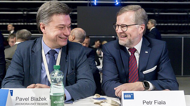 Leden 2020, Pavel Blažek a Petr Fiala na kongresu ODS v O2 Universum. 