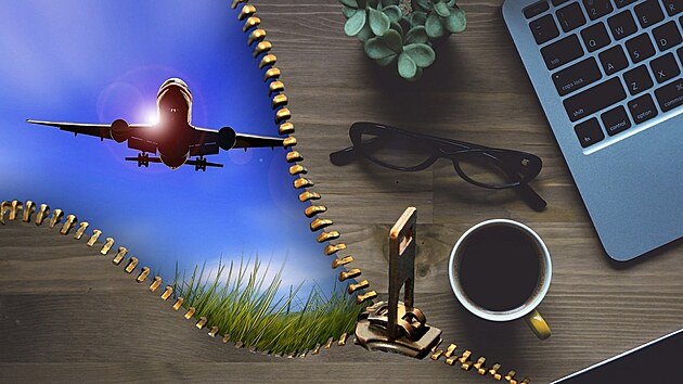 Ilustran foto - notebook na cestch