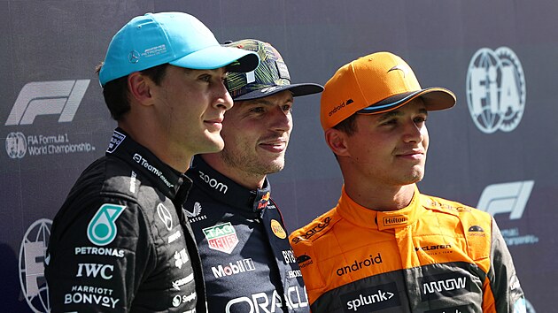 Nejlep trio kvalifikace na Velkou cenu Nizozemska. Zleva: George Russell (Mercedes), Max Verstappen (Red Bull) a Lando Norris (McLaren)