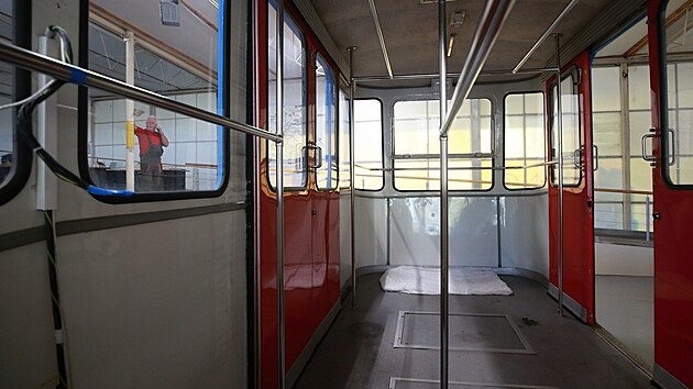 Kabinka lanovky na Jetd je k vidn v Technickm muzeu Liberec.
