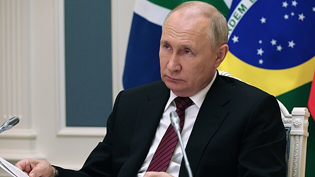 Ruský prezident Vladimir Putin se účastní summit u BRICS přes videohovor. (22. srpna 2023)
