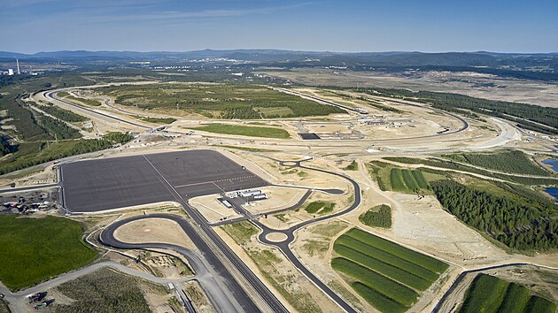 Vvojov centrum BMW Group je svou rozlohou 6 kilometr tverench nejvtm polygonem znaky.