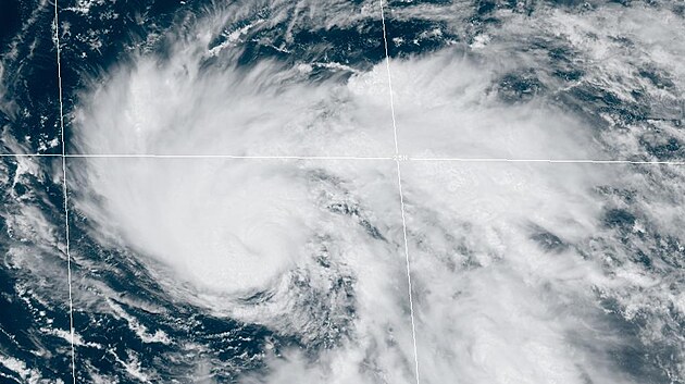 Bouře Franklin zesílila na hurikán třetí kategorie a stala se prvním silným hurikánem letošní sezony v Atlantiku. (26. srpna 2023)