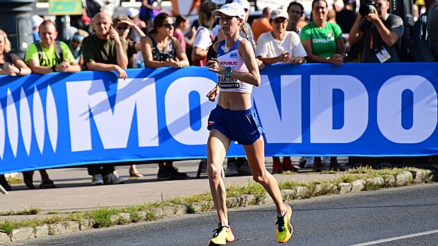 esk maratonkyn Moira Stewartov na atletickm mistrovstv svta v Budapeti.