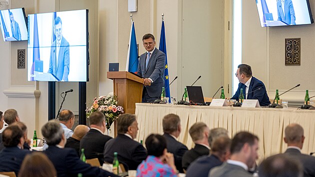 Ministi zahrani Ukrajiny Dmytro Kuleba a eska Jan Lipavsk na setkn v Praze. (28. srpna 2023)