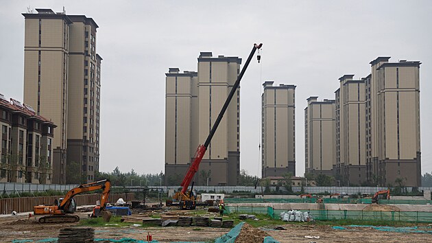 Rozestavěné obytné budovy čínského developera Country Garden v Tiancinu. 23.8.2023