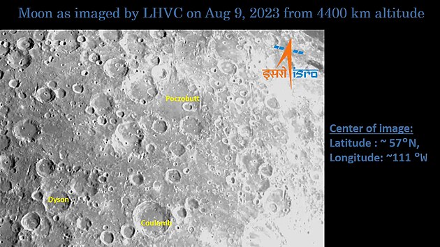Snmek Msce s popsanmi tvary pozen pi letu sondy andrjan-3 kamerou Lander Horizont Velocity pozen 9. srpna 2023 z vky 4 400 kilometr nad povrchem.
