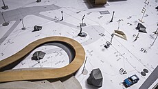 Kri�tof Kintera socha� a výtvarník navrhl okolí Dvoreckého mostu v�etn� lamp a...