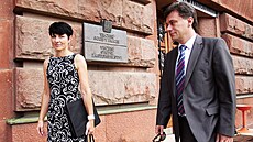 �ervenec 2012. Pavel Bla�ek a Lenka Bradá�ová p�ed Vrchním soudem v Praze. S...