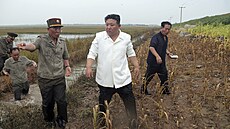 Severokorejský vdce Kim ong-un navtívil zaplavené oblasti. (21. srpna 2023)