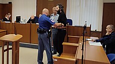 Bezdomovec Michal Kubový se u Krajského soudu v Brn zodpovídá z ubití kamaráda.