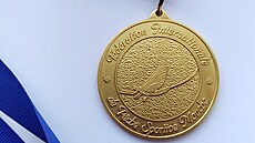 Zlatá medaile z MS Masters 2021, kterou získal eský tým muka, foto archiv.