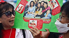 Bývalý thajský premiér Tchaksin inavatra se po 15 letech v exilu vrátil do...