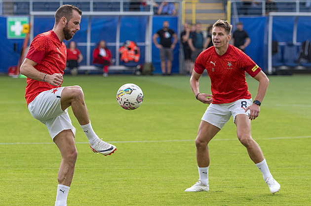 ONLINE: Luhansk - Slavia, vrací se Ogbu, hraje i Oscar či Douděra