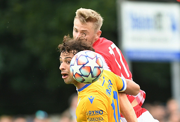 Slovácko deklasovalo v poháru Hlubinu, trápily se Teplice i Zlín