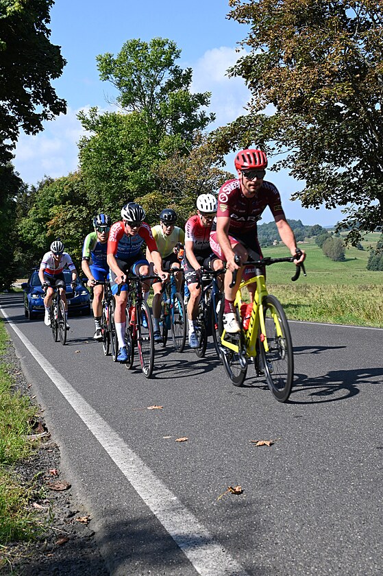 Startuje Tour de Zelek  cyklistick show ve luknovskm vbku