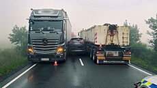 �idi� d�ípu p�edjí�d�l na Hranicku nákladní auto v husté mlze, v polovin�...