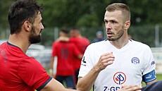 Stanislav Hofmann (vpravo) ze Slovácka v rozhovoru s Gevorgem Badalyanem z Unie...