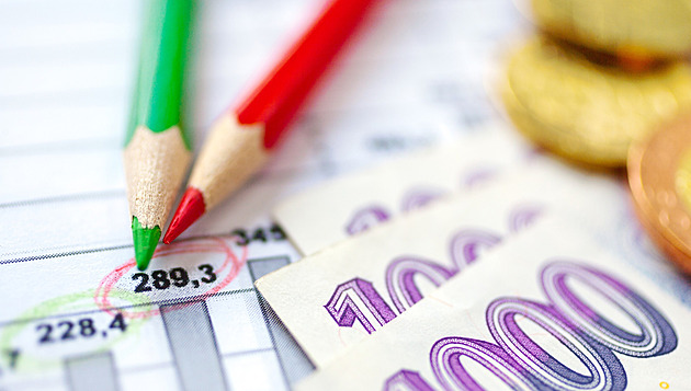 Nedoplatky na daních v Česku vzrostly na 110 miliard. Nejvíce se dluží ČSSZ