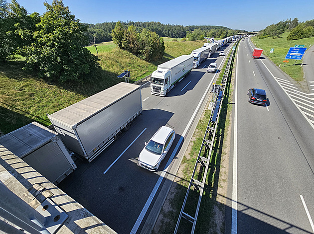 Soud hygienikům vytkl, že neřešili hluk z D1 v obcích. Musí to napravit