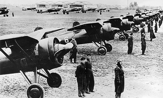 Fotoatlas zbraní, kterými se Poláci bránili německé a sovětské invazi