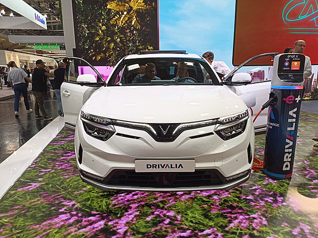 Evropě nic nehraje do karet. Valí se do ní čínské elektromobily