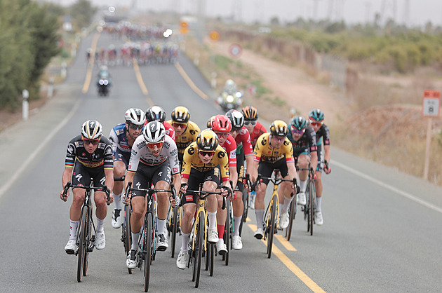 ONLINE: Další horský dojezd na Vueltě. Zvítězí únik, nebo favorité?