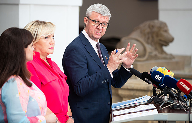 Po bitvě o vládu se chystá ANO na boj o rozpočet se schodkem 252 miliard