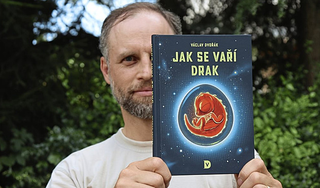 Spisovatel ve své čtvrté knize vaří draka, na fanoušky ságy čeká překvapení