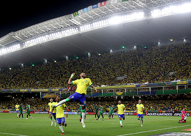 Neymar překonal rekord Pelého. Zesnulou legendu připomněl i oslavou