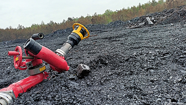 Zápach z požáru pražců byl značný, evakuace lidí z okolí ale nebyla nutná