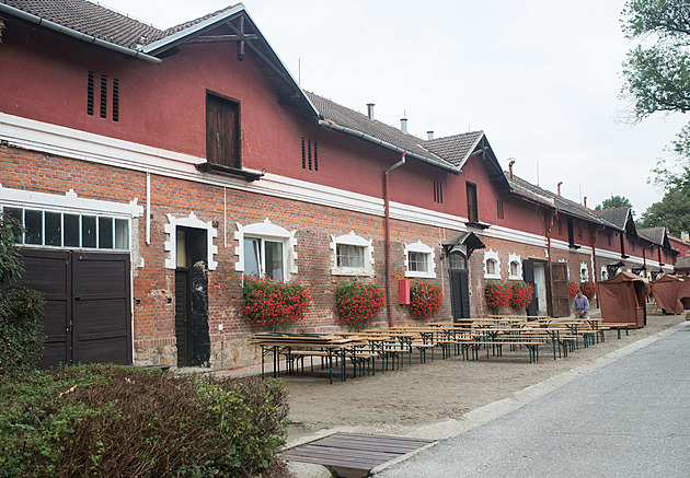 Naděje pro napajedelský hřebčín. Stal se kulturní památkou, zatím nepravomocně