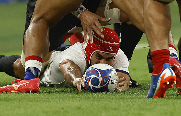 Francouzští ragbisté na úvod MS uštědřili historickou porážku Novému Zélandu