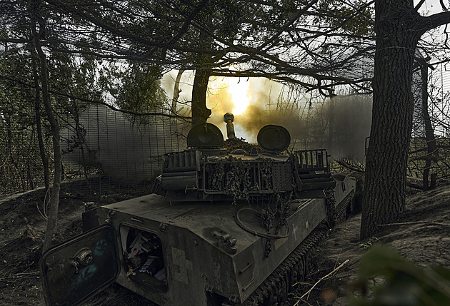 Ukrajinští vojáci osvobodili klíčovou vesnici u Bachmutu, Rusové ji chtějí zpět