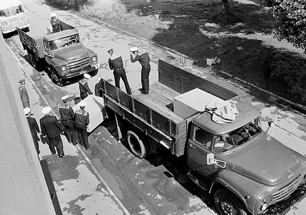 Byla tma a zabloudil? Po sestřelení jihokorejského boeingu zemřelo 269 lidí