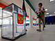 Lidé volí v místních volbách v Doněcku, hlavním městě Ruskem kontrolované...