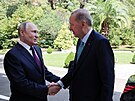 Ruský diktátor Vladimir Putin pivítal v Soi tureckého prezidenta Recepa...