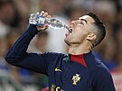 Portugalská star Cristiano Ronaldo ped zápasem na bratislavském hiti