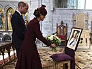 Princezna Kate a princ William bhem návtvy Walesu pi vzpomínce na první...