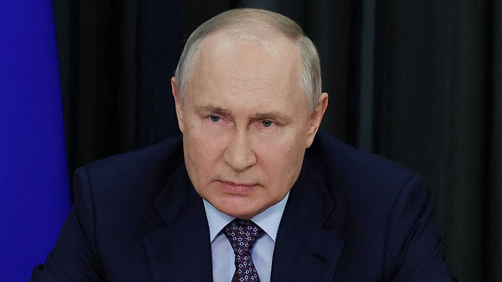 Ruský prezident Vladimir Putin na zasedání poradního orgánu Kremlu (5. září...