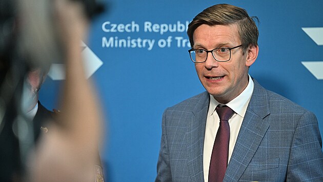 Ministr dopravy Martin Kupka (ODS) na TK Ministerstva dopravy ke schvlenmu novmu bodovmu systmu v Praze. (6. z 2023)