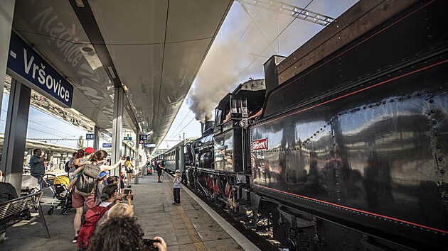 V praskch Vrovicch se konal Regionln den eleznice. Lid si mohli prohldnout historick vlaky. (9. z 2023)
